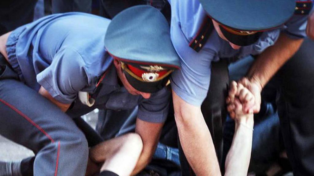 La police maintient la loi