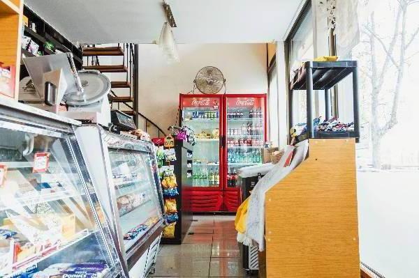 immeuble d'appartements locaux non résidentiels