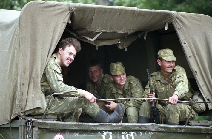 crimes contre le service militaire