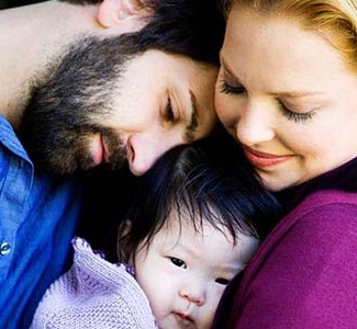 comment adopter l'enfant d'une femme