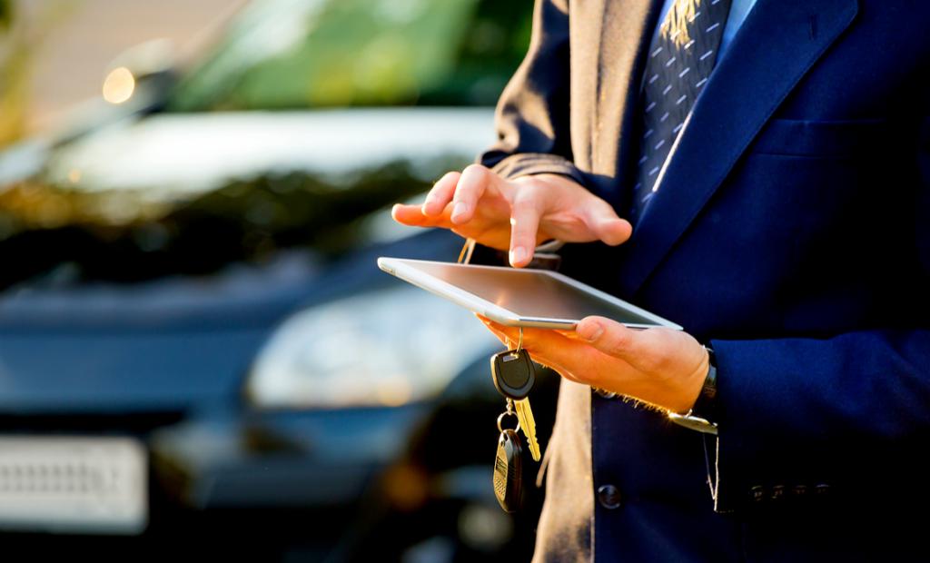voiture et tablette