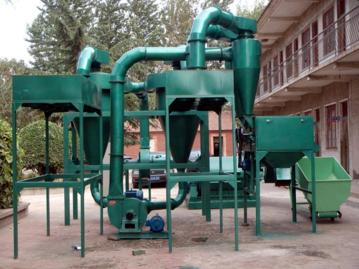 Moulin à farine de bois