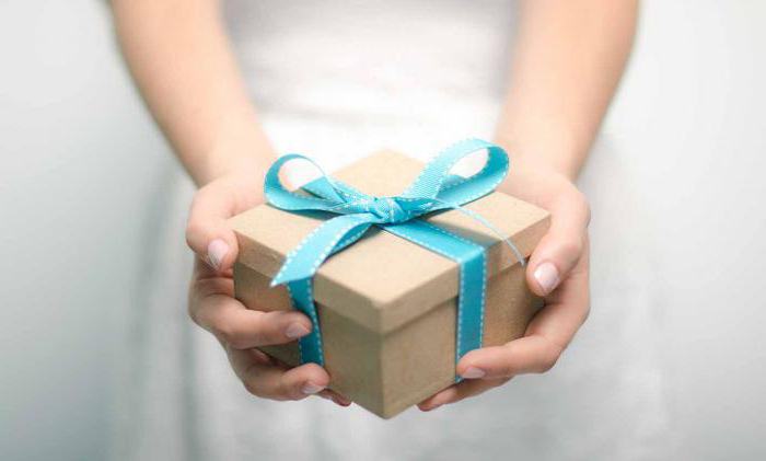 caractéristiques du contenu du concept d'accord cadeau