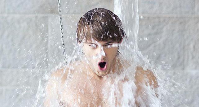 douche de contraste bon pour les hommes