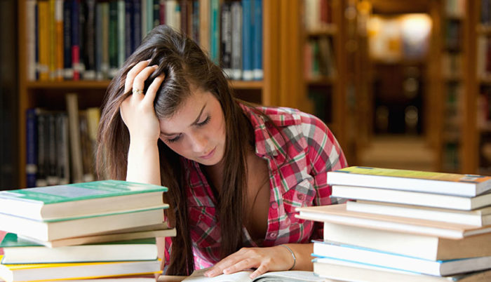 Étudiants auto-éducation