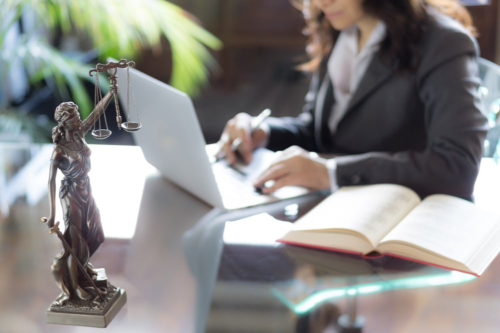 procédure pour acquérir le statut d'avocat