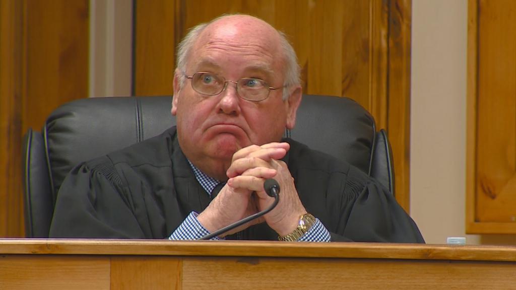 Nom du tribunal d'arbitrage