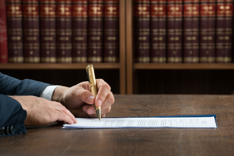 demande de correction d'une erreur d'écriture dans une décision d'un tribunal d'apk