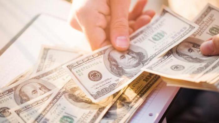 combien d'intérêts est payé à l'avance de la loi sur les salaires
