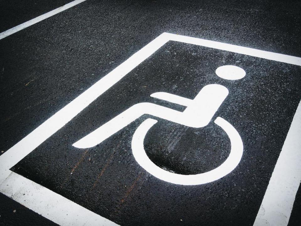 panneau de signalisation valide désactivé signe de stationnement