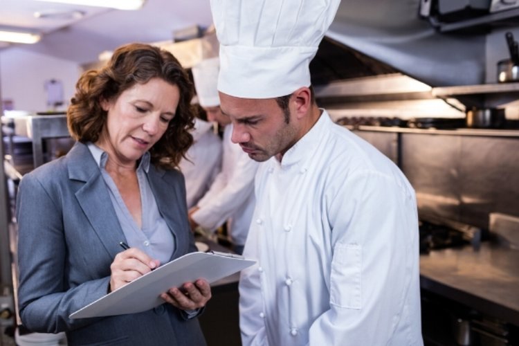 description du poste de gérant de restaurant