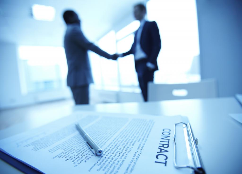 Est-il possible de modifier les termes essentiels du contrat sous 44-FZ