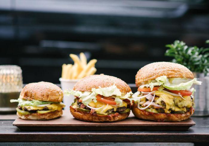 Livraison de burger à Moscou