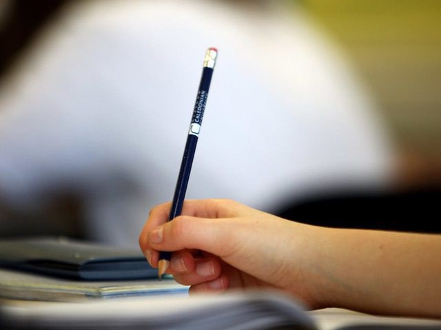 réclamation collective contre échantillon d'enseignants