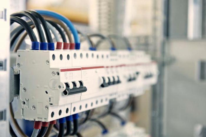 accès électricien au travail
