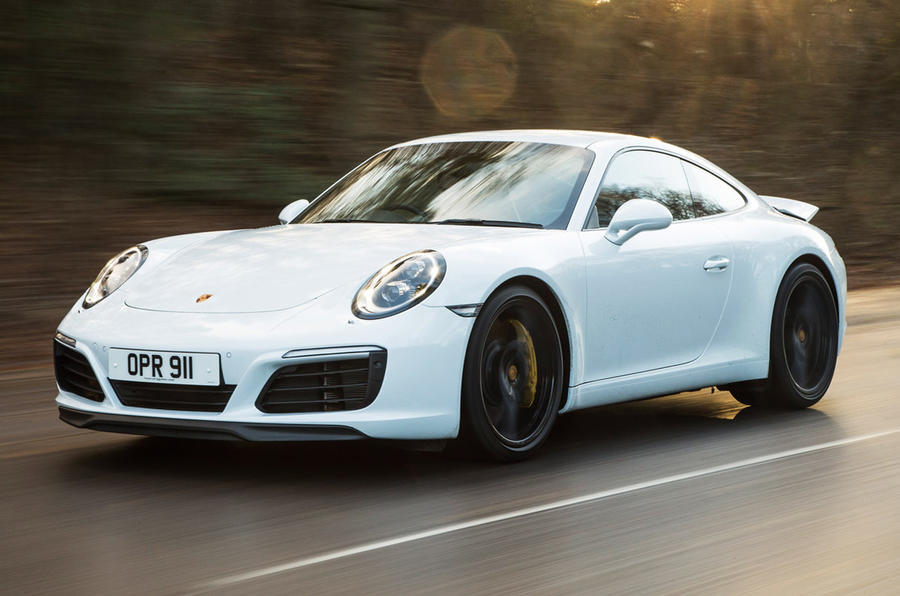 voiture blanche