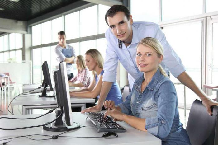 qui ré-enseigne sur le lieu de travail