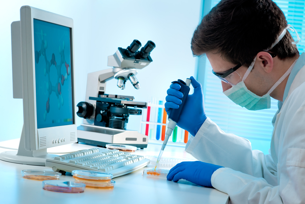 L’organisation mettant en œuvre le SOUT devrait inclure un laboratoire
