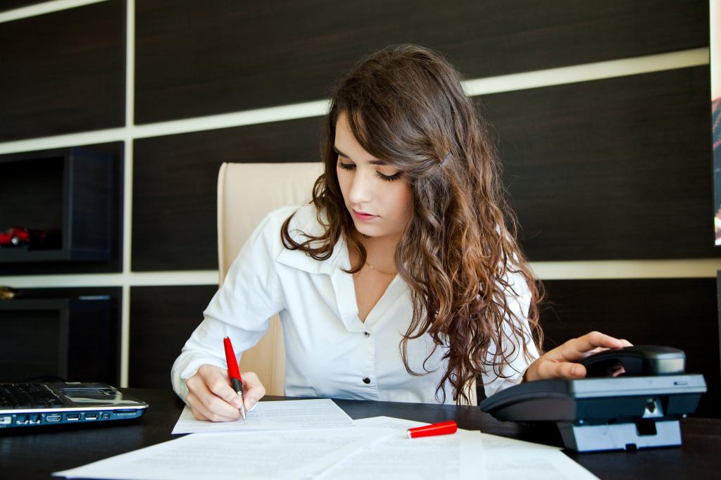 sections de la carte personnelle de l'employé