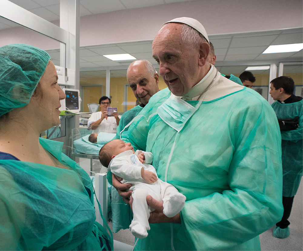 Homme avec bébé