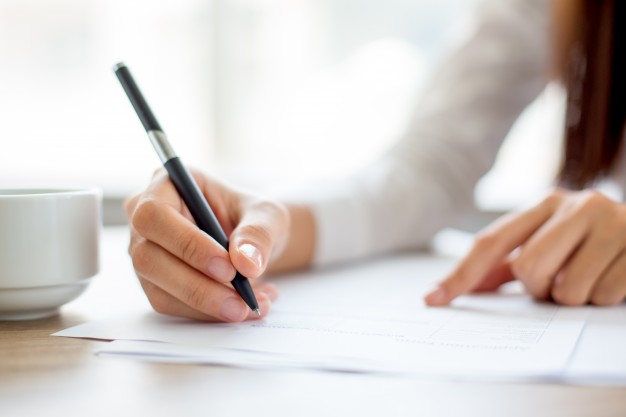 Le CV du greffier est écrit
