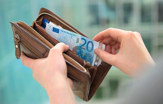 la masse salariale inclut les taxes