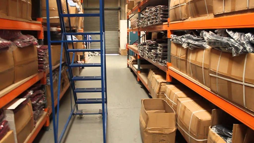Entrepôt pour lieu de commerce